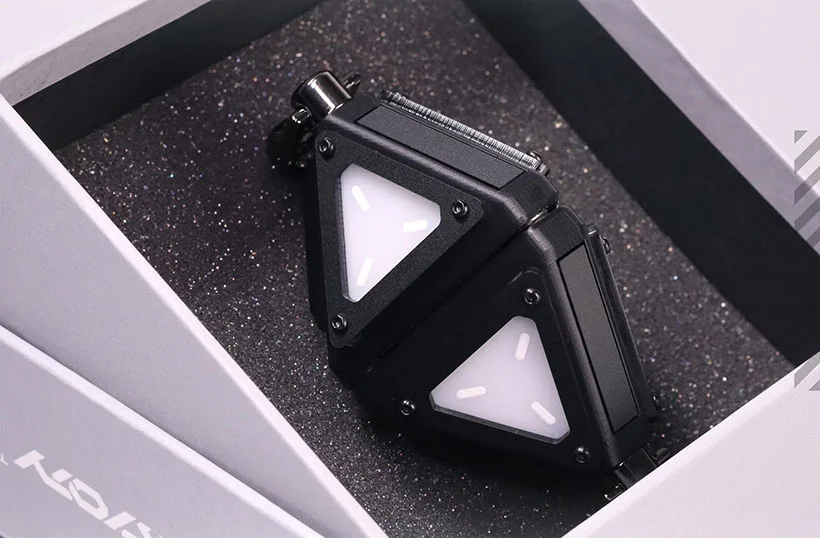 Pod Node6 Multicolor LED Triangular Keychain