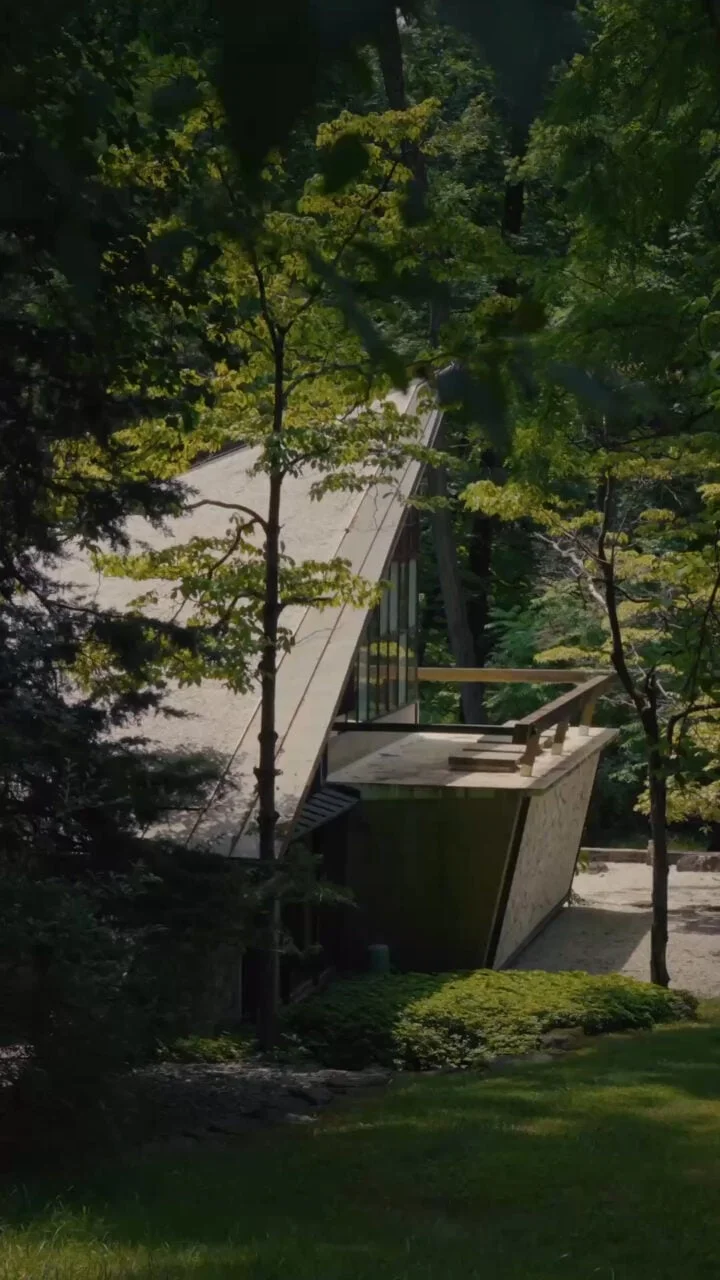 George Nakashima Woodworkers: A Legacy Carved in Time